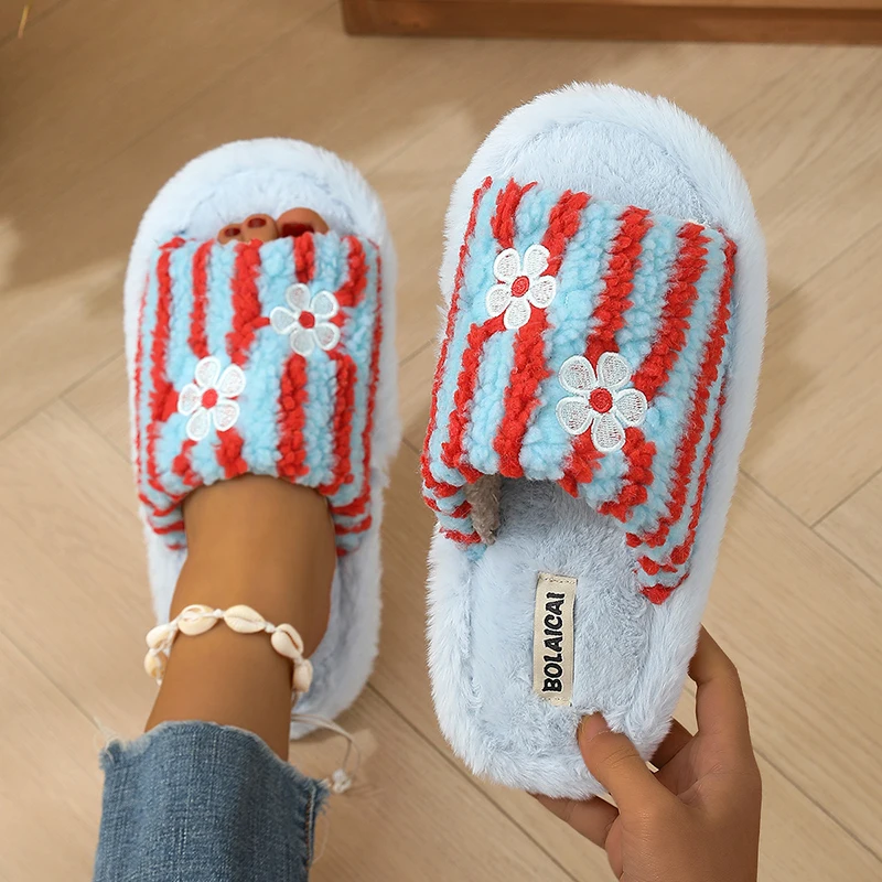 Sandal Bulu Bordir Bunga Berga - Embroidery Garments ulasan dan harga