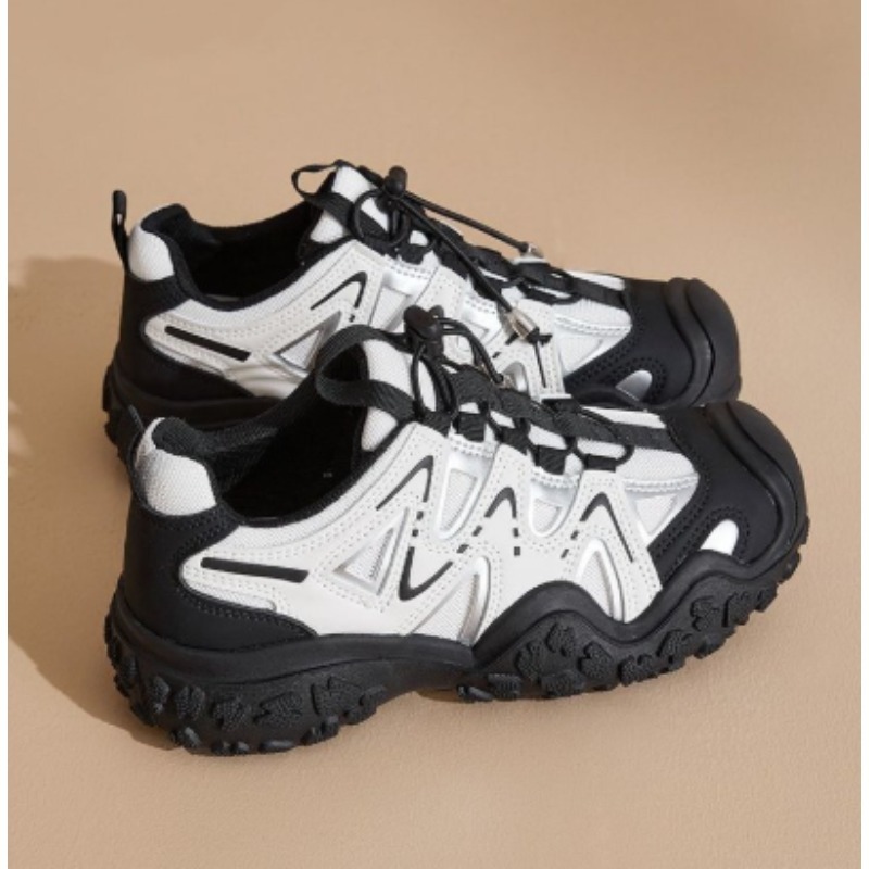 Sepatu Trekking Wanita untuk A - Embroidery Garments ulasan dan harga